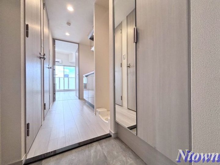 プレサンス千種駅前レガートの玄関