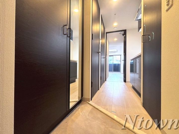 エステムコート名古屋TWIN WESTの玄関