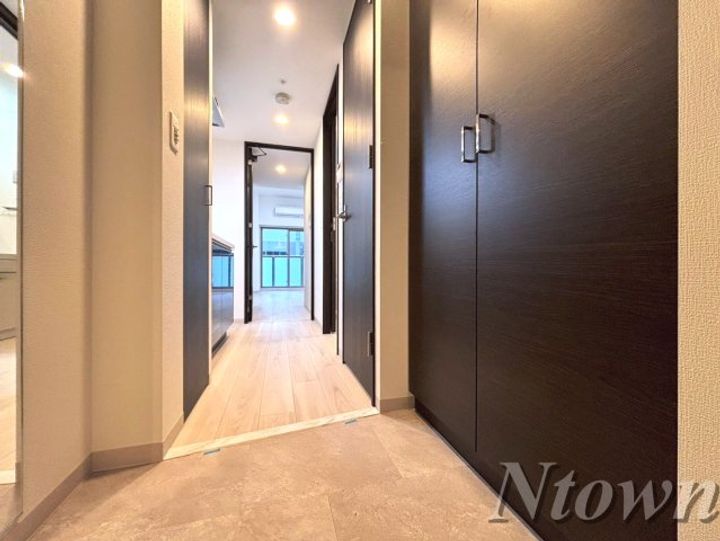エステムコート名古屋TWIN WESTの玄関