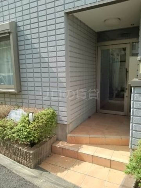 プリムヴェールIの玄関