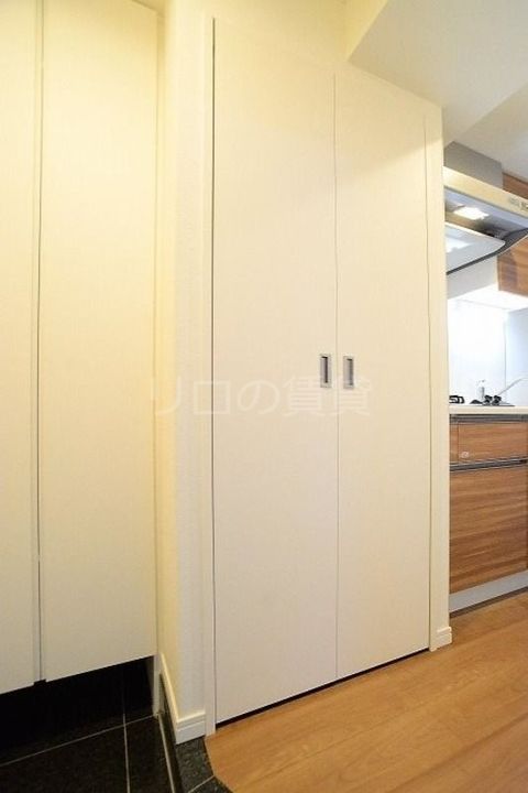 グランドコンシェルジュ大森本町Ⅱアジールコートの玄関