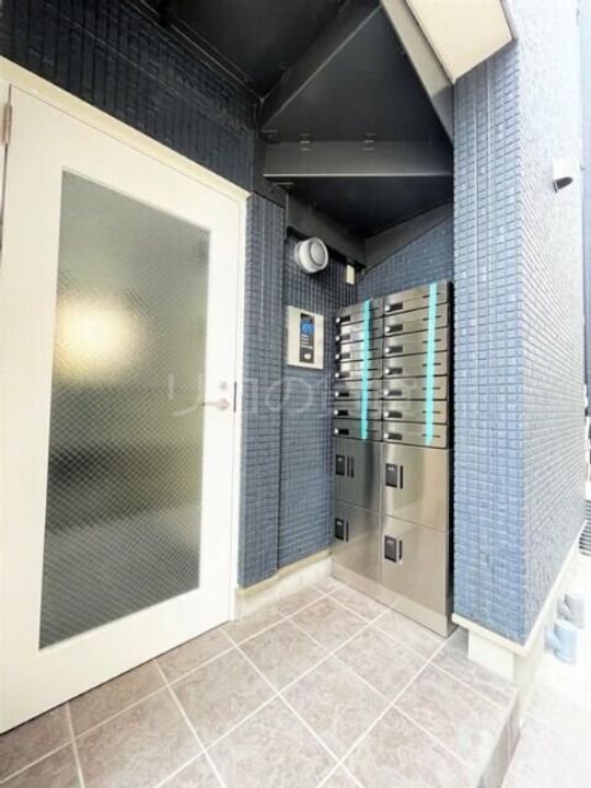 ライスフラワー羽田の玄関