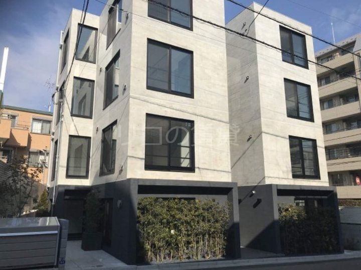 東京都品川区荏原1丁目(マンション)の賃貸物件の玄関