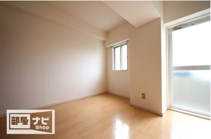 浅井マンション・101の内装