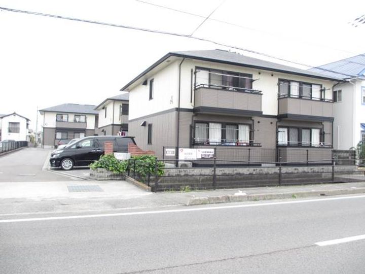 エントピア余戸の外観