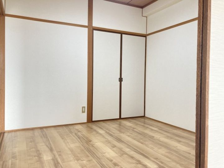 コーポ波藤302の内装