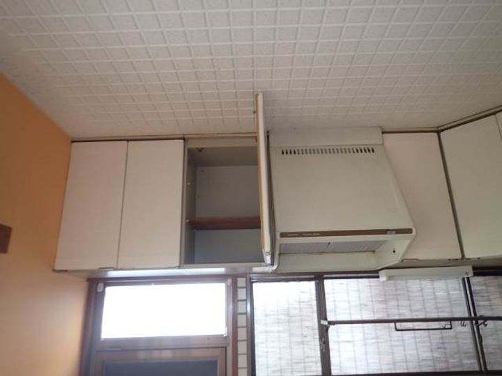 愛媛県松山市中央1丁目(一戸建)の賃貸物件1のキッチン