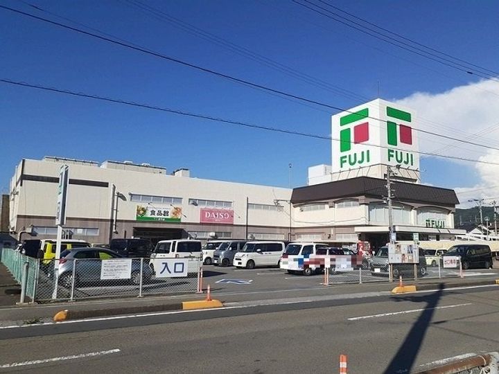 メゾン・ダンダンの周辺