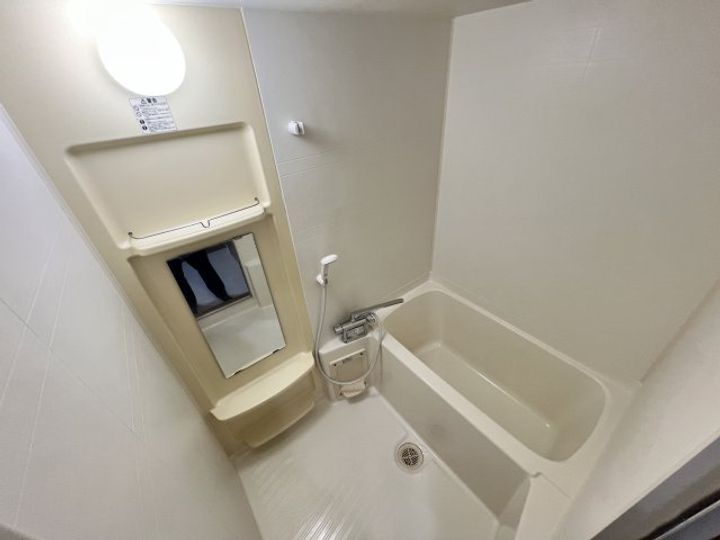 コリーヌ鷹子の風呂