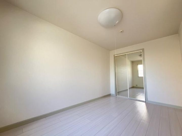 フローラルコートの内装