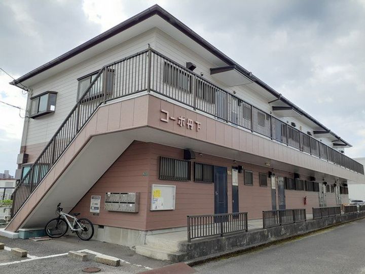 コーポ丹下の外観