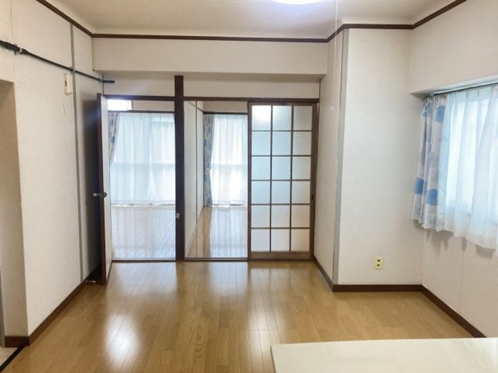 寿レジデンス・205の居間