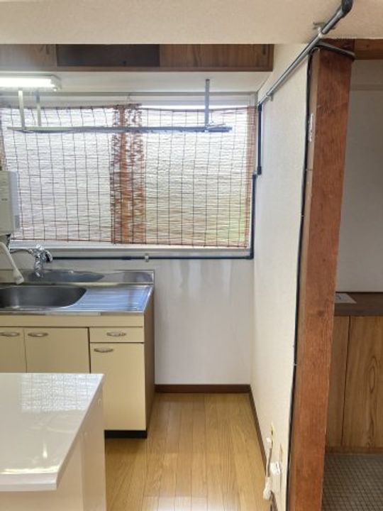 寿レジデンス・205のキッチン