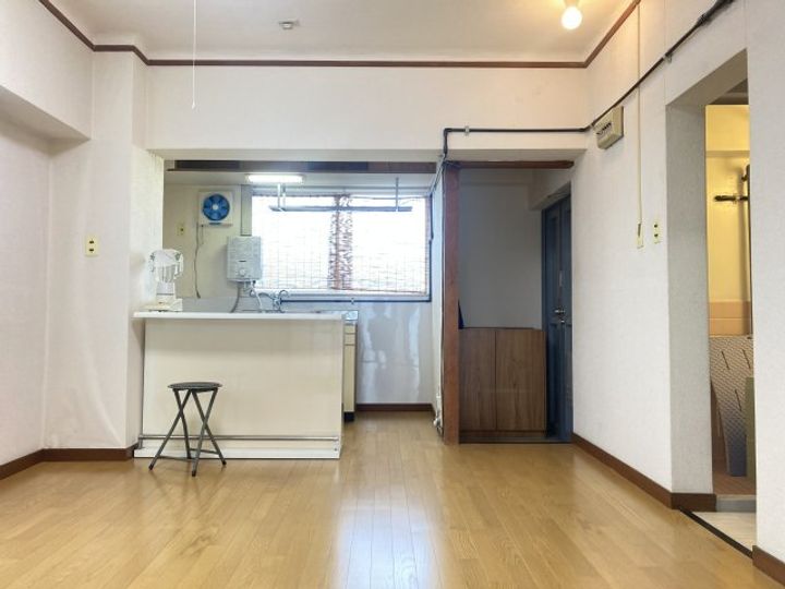 寿レジデンス・205の居間