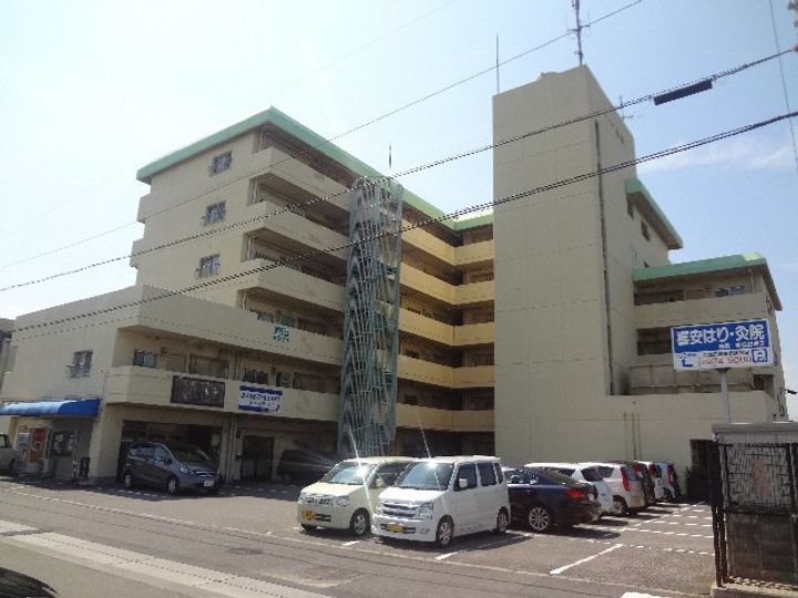 コーポ王赤403の外観