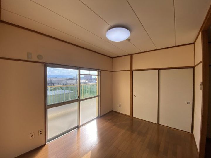 コーポ王赤403の居間