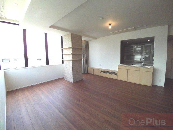 ザ・パークハウス芦屋川の居間