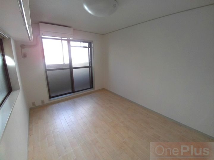 イナホハイツの居間