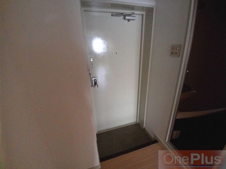 イナホハイツの玄関