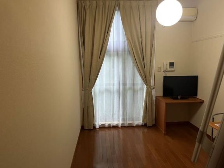 兵庫県神戸市灘区篠原伯母野山町3丁目(アパート)の賃貸物件106の居間