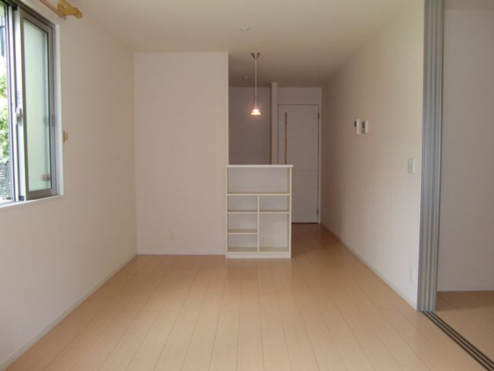 ソレーユ・コート A棟の居間