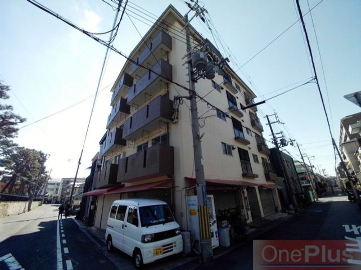 エルパラッツォ記田の外観
