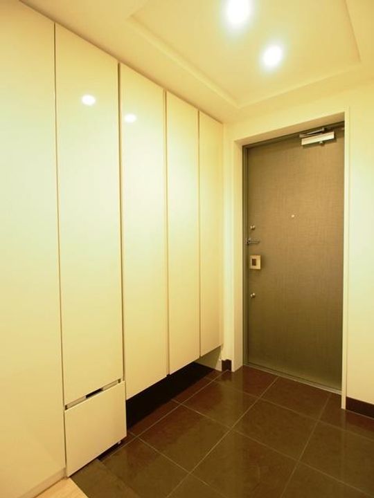 ジオ芦屋楠町の玄関