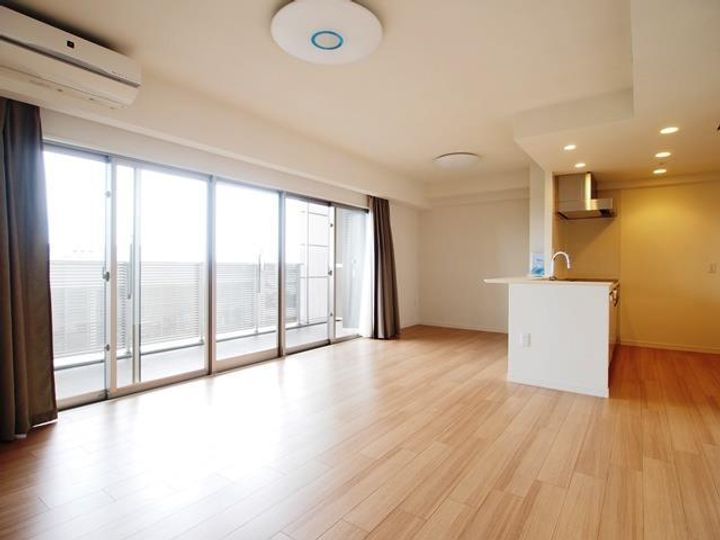 ジオ芦屋楠町の居間