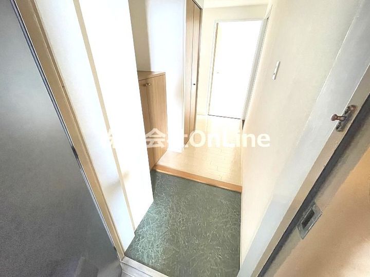 サンコーポラス小阪の玄関