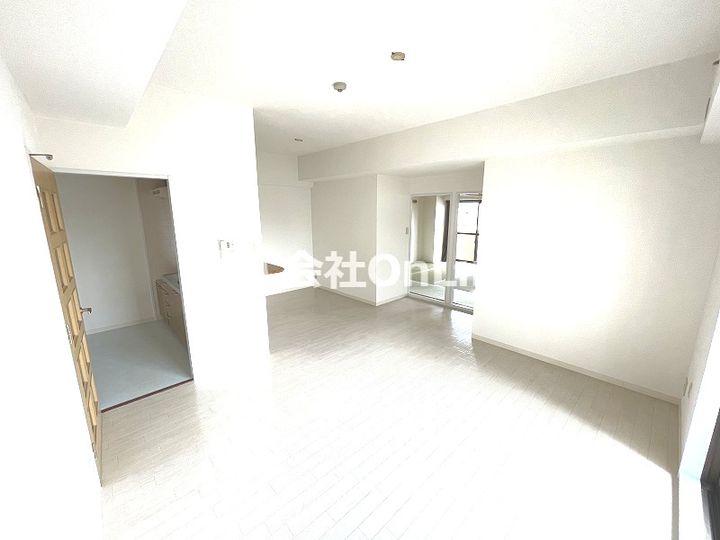 サンコーポラス小阪の内装