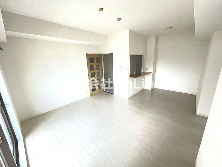 サンコーポラス小阪の居間