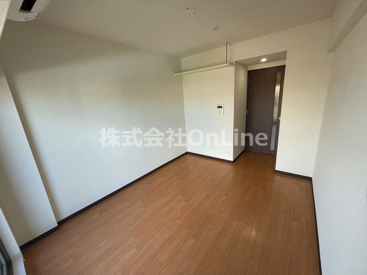 M’プラザ小阪駅前の居間