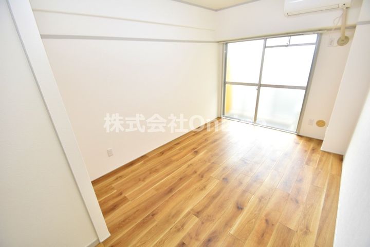 コンフォート布施の居間