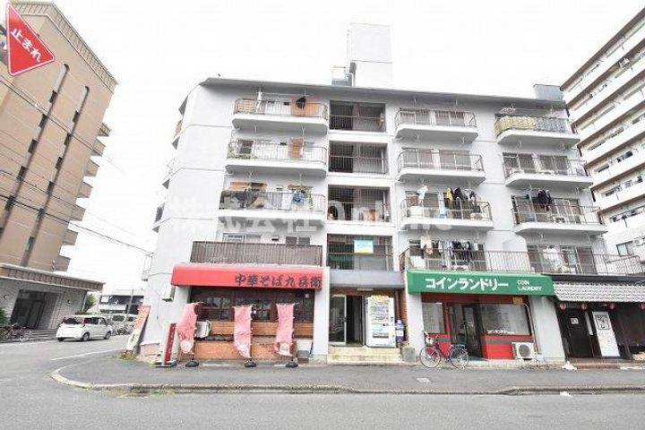 長田ハイツの外観