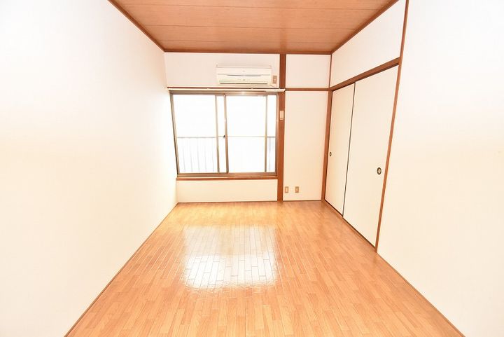 コーポ島町の内装