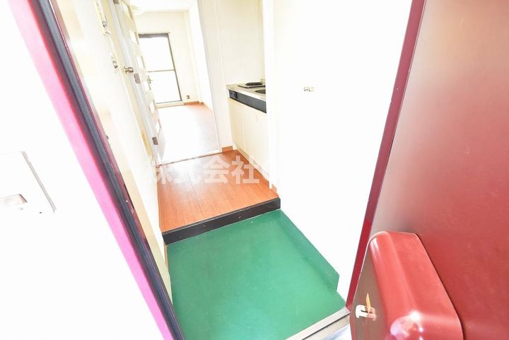 ミーテ大和の玄関