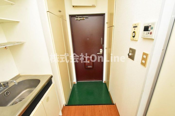 ミーテ大和の玄関