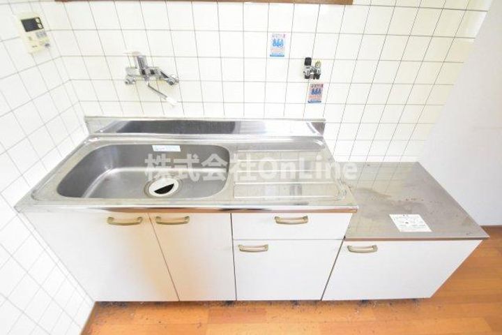 大阪府八尾市安中町1丁目(アパート)の賃貸物件のキッチン