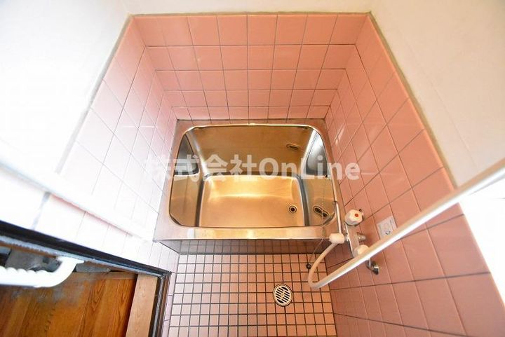 和生住宅の風呂