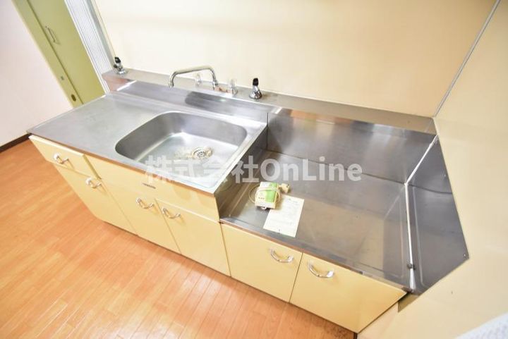 旭ハイツのキッチン