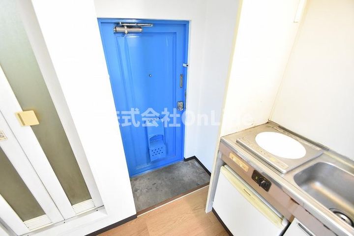 シャトーユキの玄関