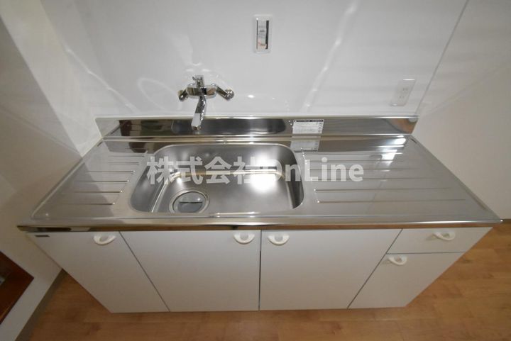 フライングブルーのキッチン