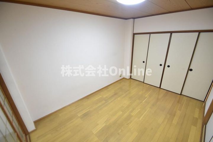 松本マンションの寝室