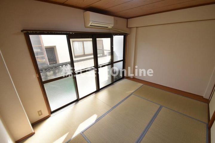 松本マンションの内装