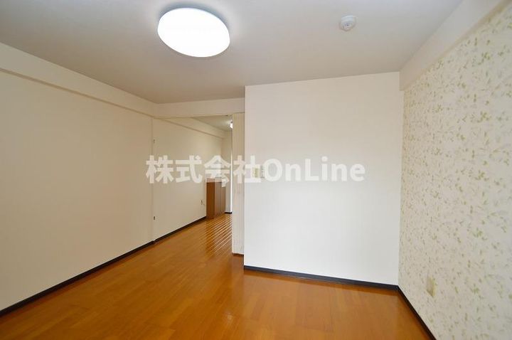 朋成マンションの内装