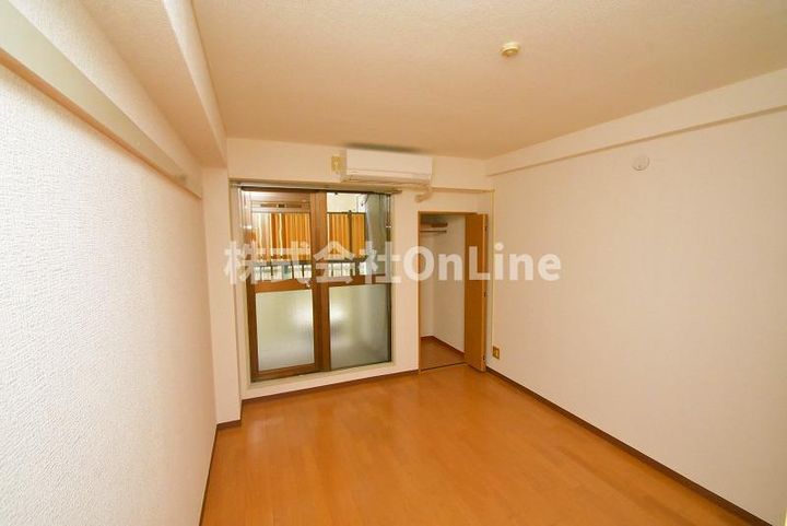 フューチャー21の居間