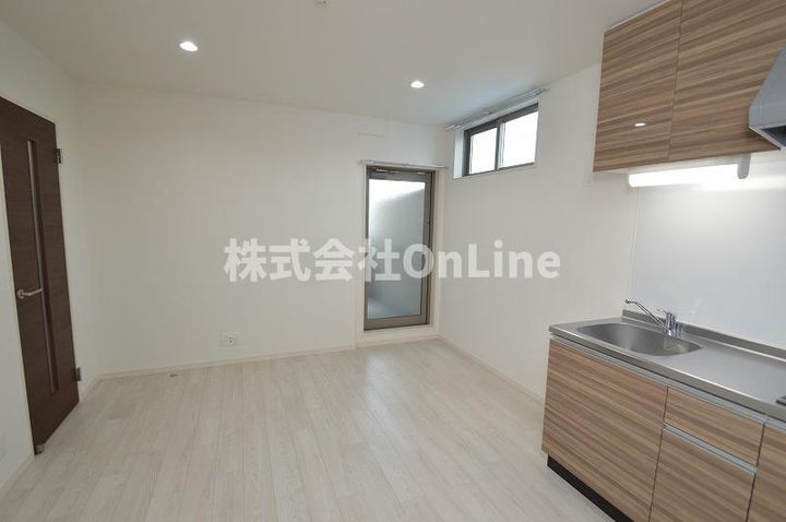 リーフィアテラス東花園の居間