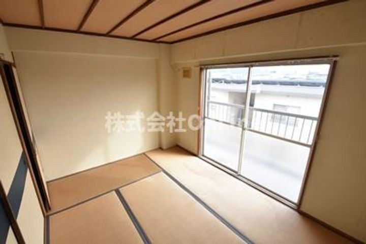 田中マンションの居間