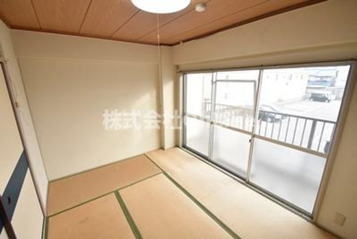 門野マンションB棟の居間
