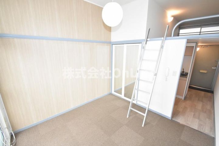 オリオン横枕西の居間